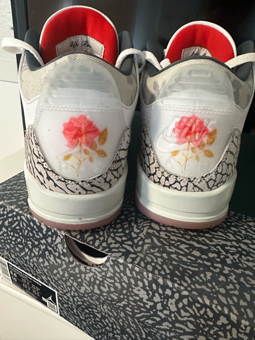 Air Jordan 3 Retro Wings - Picture 4 of 13